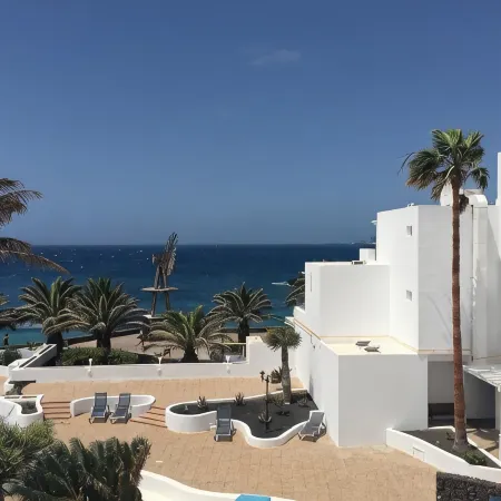 Neptuno Suites – Only Adults