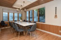 Lakefront home! Water view from the house.  Less than 3 minutes stroll to beach! - Boutique