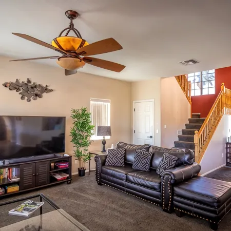 Goodyear, AZ full home with heated pool and spa and desert oasis back yard!!