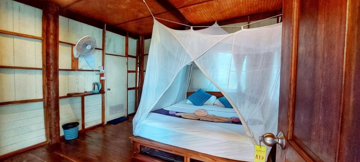 Jungle Hill Beach Bungalow Hotels in Nuea Khlong