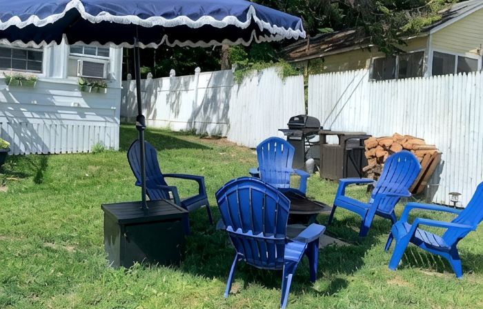 GREAT Newly Renovated  Sebago Lake- short walk to Nason`s beach🏠🏖🚗
