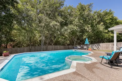 4Bedroom with King bed/ Suite Downstairs