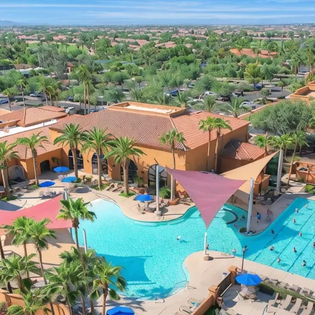 Beautiful Pebblecreek Resort Home in Goodyears AZ - Premiere Host Отели в г. Гудиер