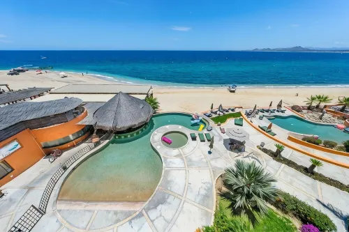 Beautiful waterfront one bedroom condo with great views of the Sea of Cortez