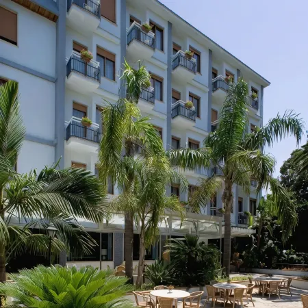 Hotel Caravel