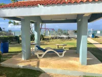 Ocean view penthouse, beach access. Beautiful private rooftop apartment - Apartments
