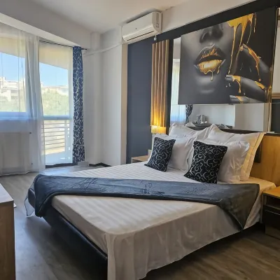 TheLine Hotels near Drumul Taberei Park