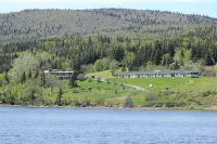 Duck Cove Inn - parking