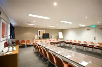 Gladstone Downtown Central Apartment Hotel Official