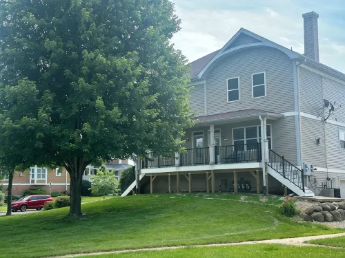 Capital City- 6 Miles from Madison with Fireplace