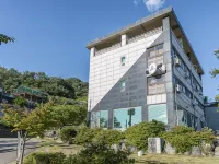 Ganghwado Staymoon Spa Pension Hotel berhampiran Pantai Dongmak