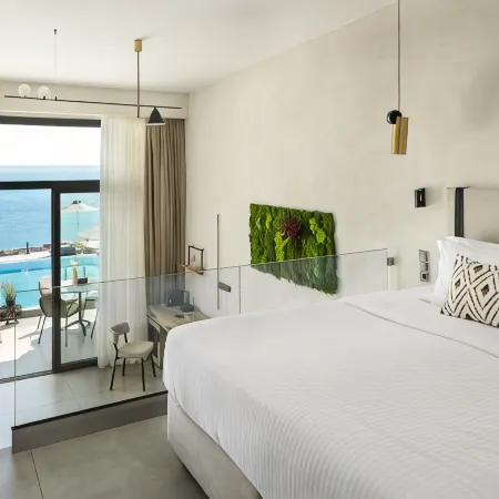 Akrotiri Olympus Luxury Suites