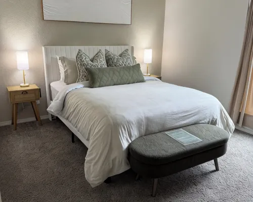 Cozy 2-bedroom condo with WiFi, AC in Colfax Hotels in Colfax