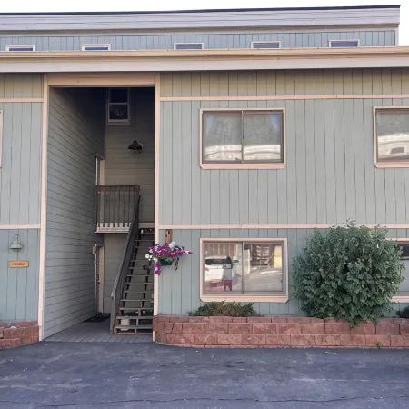 Spacious, 4Br Group Retreat , Fireplace, Deck with Views, Rmnp Отели в г. Фрейзер