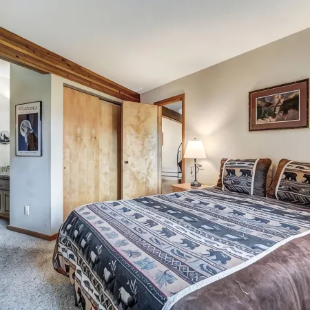 Awesome Spacious Condo, Spectacular Views, Nice Clubhouse
