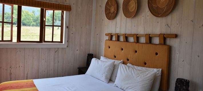 Intaba Thulile Hotels in Rustenburg