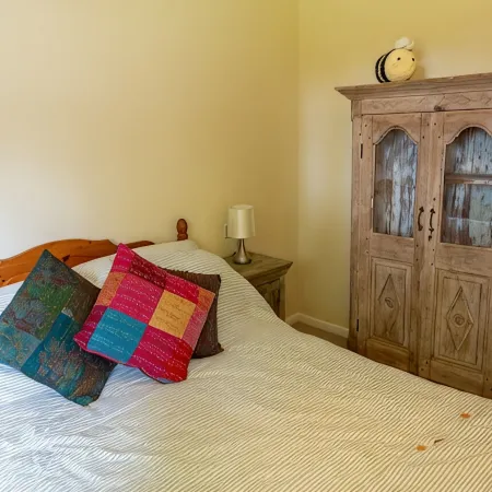 3 Bedroom idyllic countryside cottage in the middle of rural Wiltshire Hoteles en Devizes