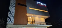 Max Coliving