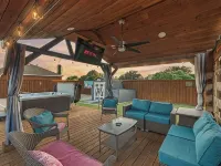 2 minutes from lake, Pickleball, Hot Tub, Pool table! Hoteles en Rowlett