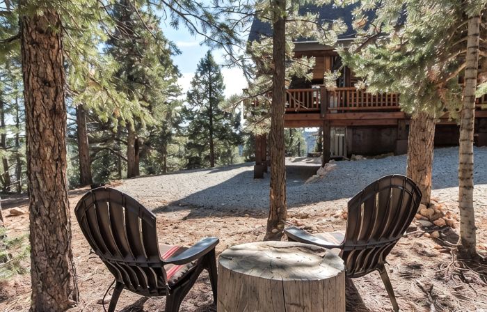 Mountain Top Luxury Retreat - Elegant Cabin Near Zion and Bryce