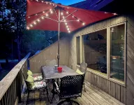 Cozy Townhome Sleeps 10 in the Heart of it All, Just Minutes to Area Attractions