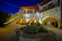 Holiday Cave Hotel - Bjergudsigt