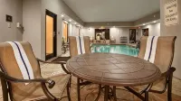 Sonesta Essential Indianapolis Airport - Pools
