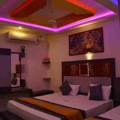 Hotel Panchavarnaa Rooms
