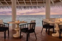 NH Collection Maldives Reethi Resort - Frühstück