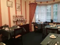 Acer Lodge Guest House - Guest houses