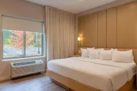 The Chandler at White Mountains, an Ascend Hotel Collection Membe - parking