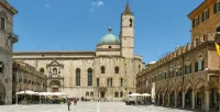 B&B HOTEL Ascoli Piceno - موقف سيارات