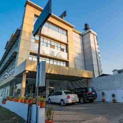 Alfa Inn Hotel Exterior