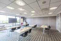 Holiday Inn 米盧斯 - 私人泳池