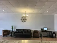 EZ 8 Motel Airporter