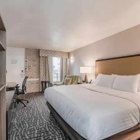 Clarion Pointe Winston – Salem Downtown