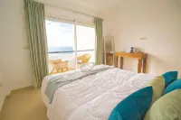 Large 3-Façade Apartment with Sea View & Pool - balcony