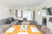 Kings Court Motel - Parkplatz