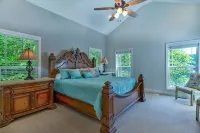 7 Bedroom! Amazing Lake House, Private Dock & Jet Ski Pads, Kids Dream Game Room - 精品