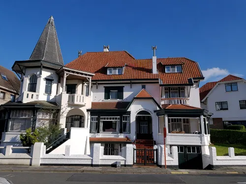 New apartment with garden, terrace, free parking in Duinbergen by the sea - Apartments