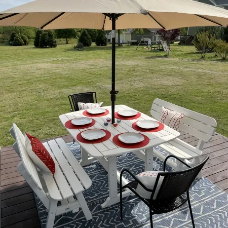Cape Charles home with pool and golf cart 5 minutes from the beach!