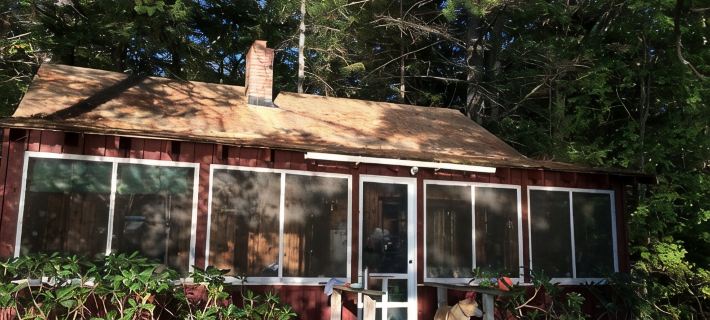 Charming Waterfront Cabin with Mountain View and Private Beach Access! Hotels in Bridgton