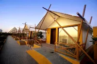 AARYA CLUB AND RESORTS - Uima-altaat