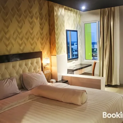 Kaliban Hotel Hotels near Welcome to Batam Sign