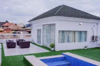 Mondeestars Luxury Home