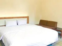Hotel Permata Majenang Ξενοδοχεία στην πόλη Κιλακάπ