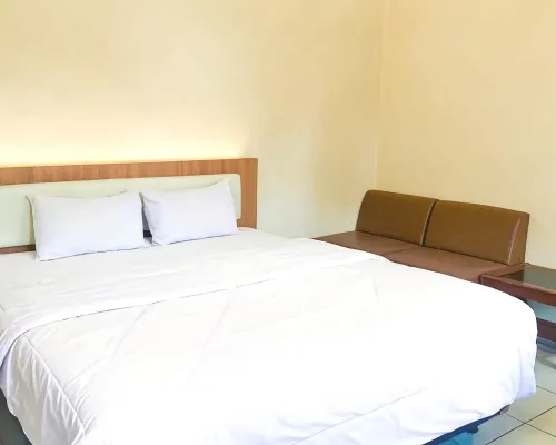 Hotel Permata Majenang Ξενοδοχεία στην πόλη Κιλακάπ