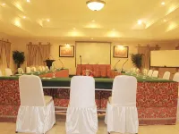 Resort Prima Coolibah Hotels near Puncak Pass