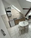 Cosy apartment, close to all amenities yet in a quiet location - Apartments
