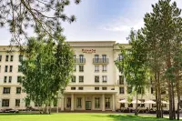 Ramada Hotel&Suites by Wyndham Novosibirsk Zhukovka Apart-Hotel - Apartments
